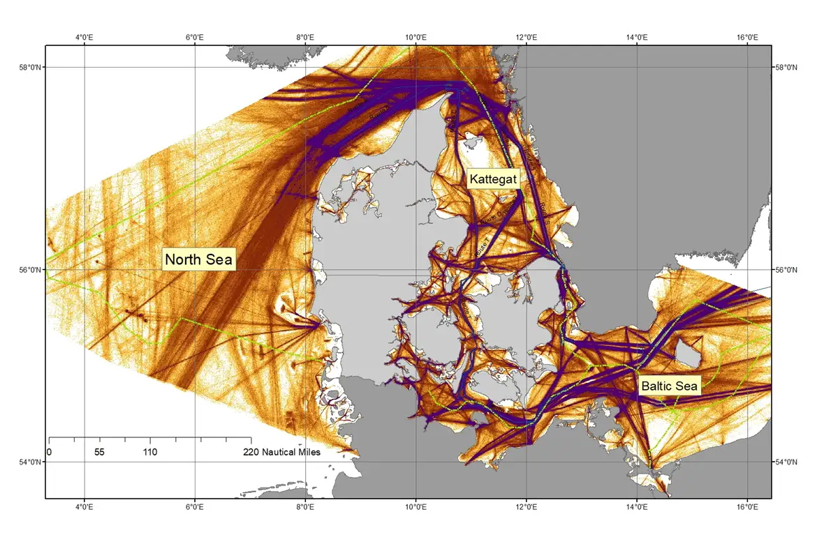 Billedet viser trafiktætheden i dansk farvand i 2021 baseret på AIS-data.